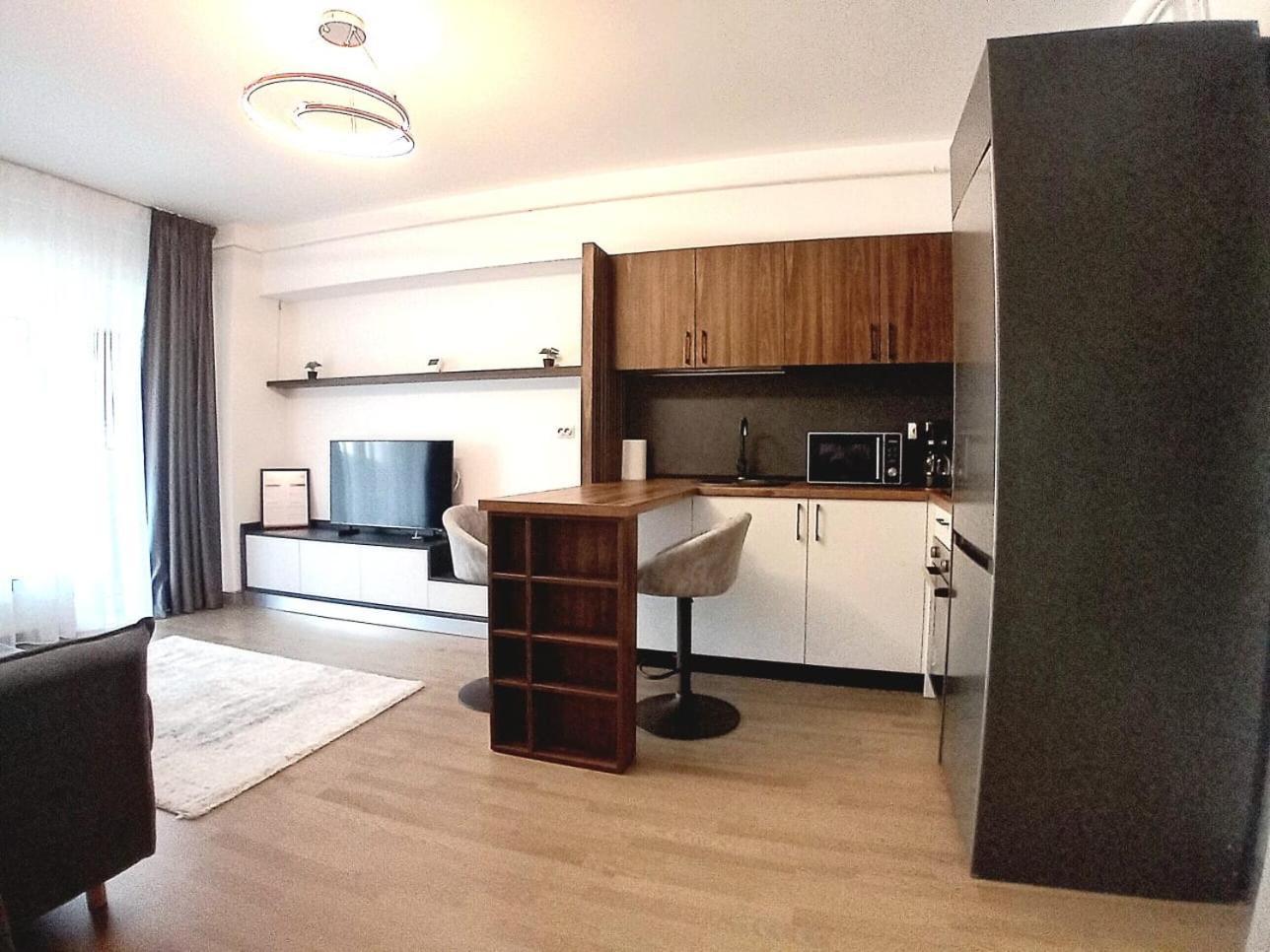 Himson-Brown Apartment Iasi Exterior foto